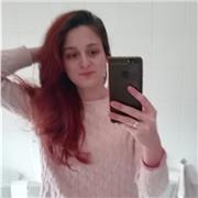 Ragazza di 24 anni, frequento il 4 anno di giurisprudenza. Impartisco ripetizione e aiuto compiti a ragazzi delle elementari e medie.Attualmente segue due volte a settimana un ragazzo di prima media